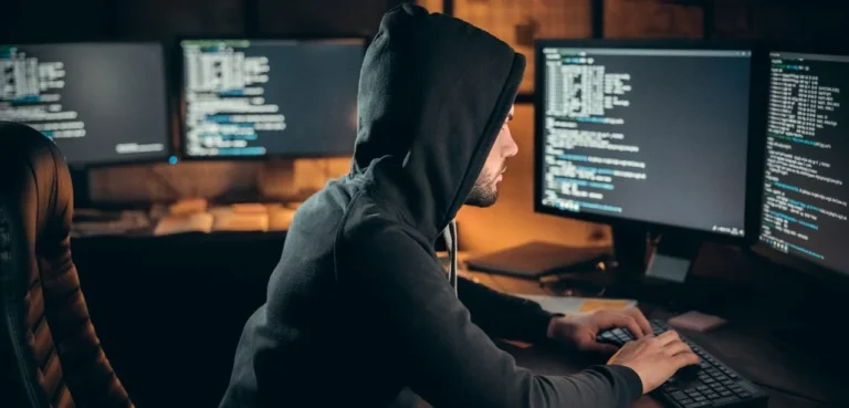 Why Should You Hire a Fraud Recovery Expert?