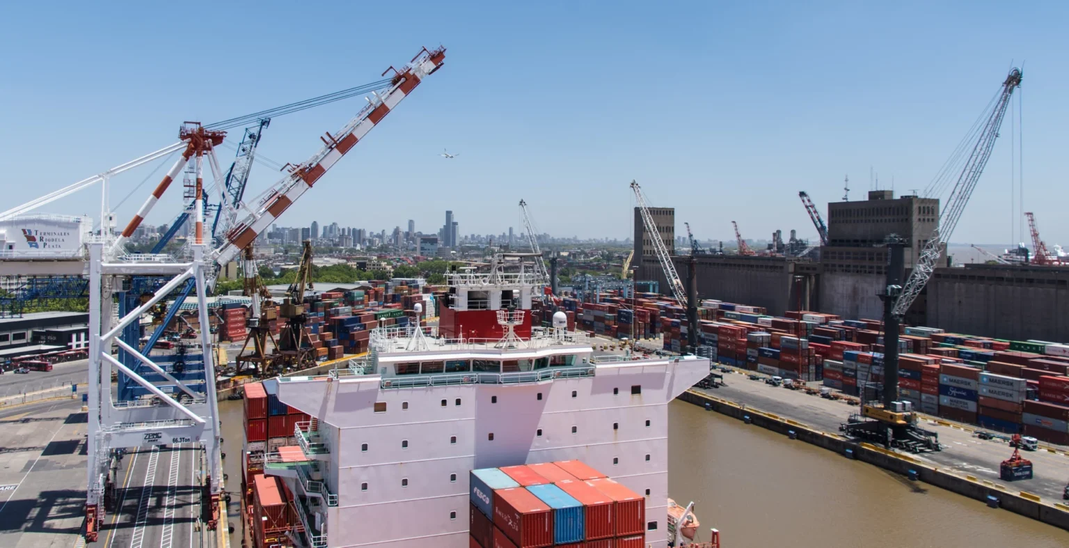 Why Choose a Private Freight Terminal Over Public Options?