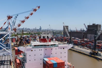 Why Choose a Private Freight Terminal Over Public Options?