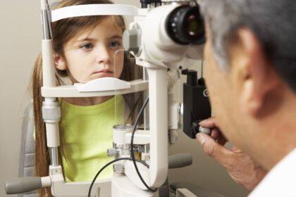 What Services Does Azar Eye Clinic Offer?